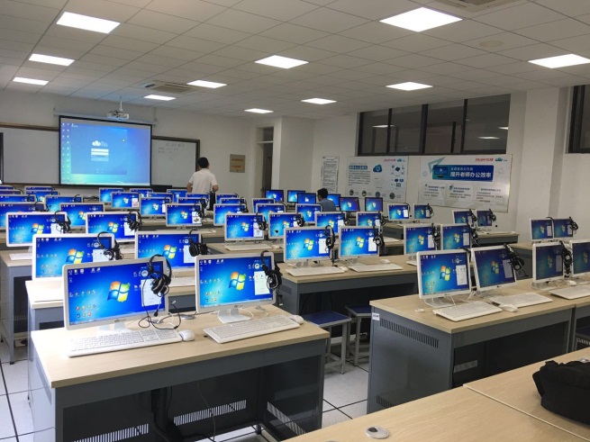 用桌面虚拟化技术重新定义了苏州星洲学校的计算机教室,